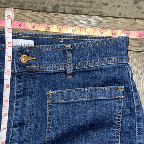 LOFT Patch Pocket High Rise Slim Flare Jeans Classic Mid Indigo Wash - Picture 10 of 11